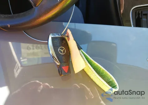 2017 Mercedes-Benz C 300 Luxury 4Matic from USA, damaged, VIN 55SWF4KB8HU210145